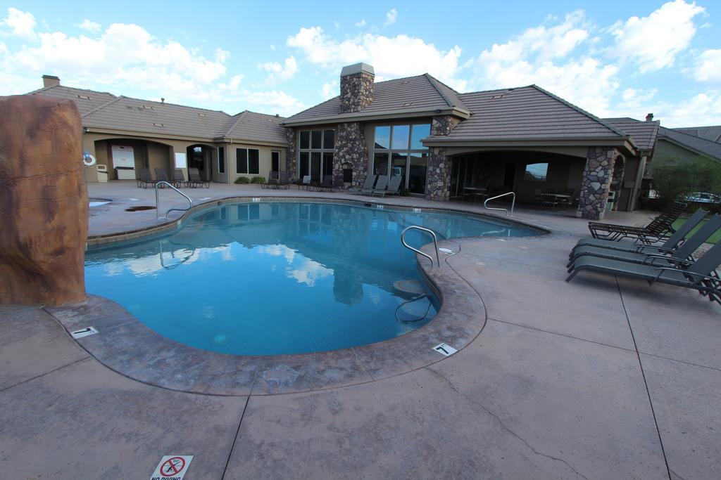 Canyon Villas At Coral Ridge Washington Exterior photo