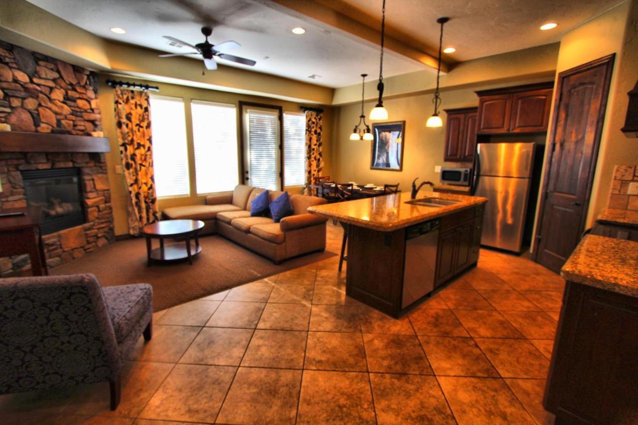 Canyon Villas At Coral Ridge Washington Exterior photo