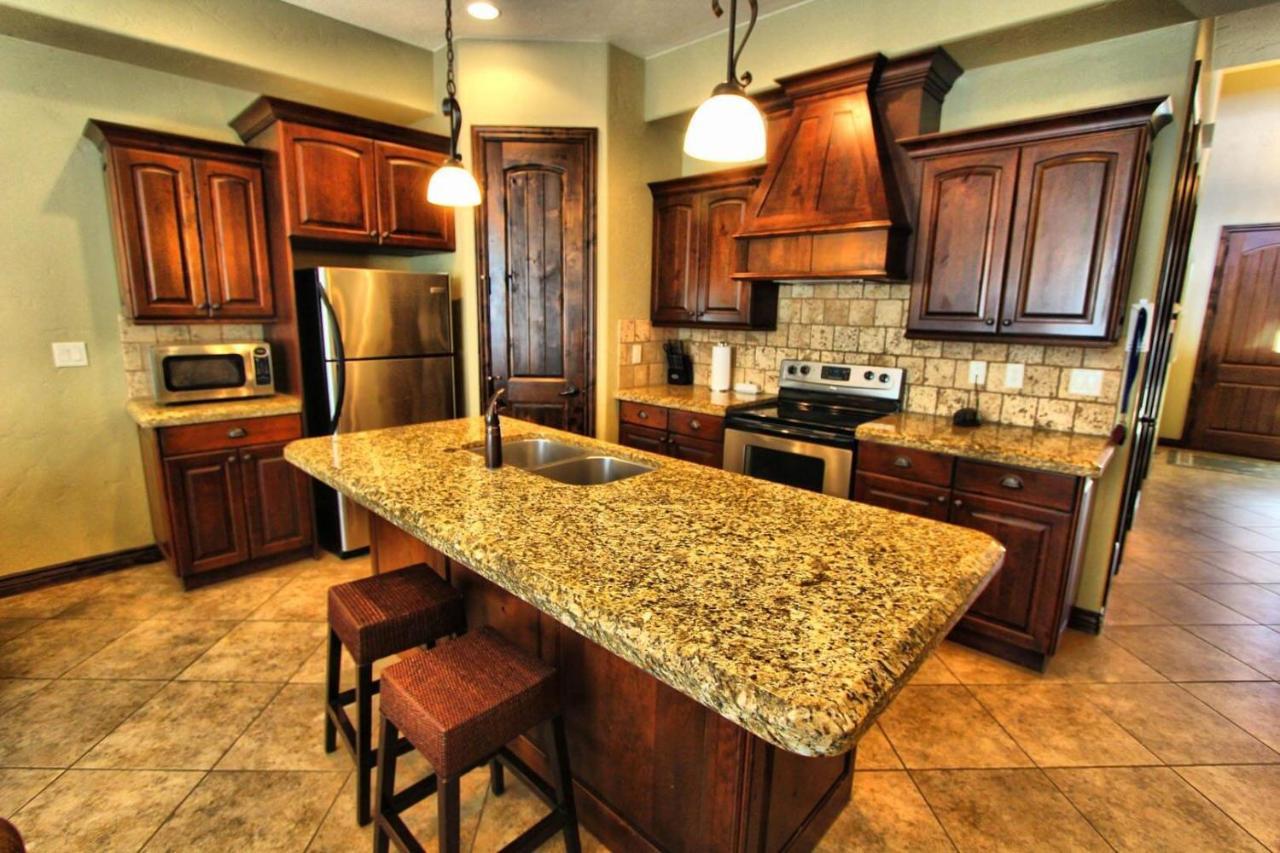 Canyon Villas At Coral Ridge Washington Exterior photo